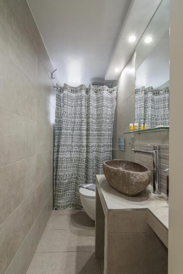 Beautiful And Spacious Apartment In Pagrati Athens Ngoại thất bức ảnh